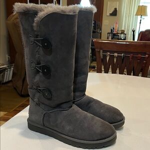 UGG Bailey Button Tall Gray Boots 1873 size 9 women’s